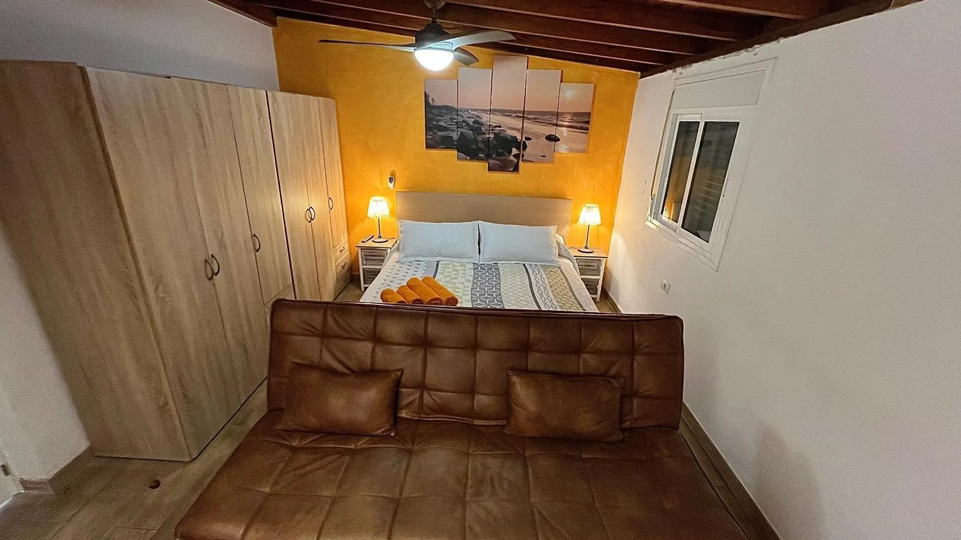 Homestay Casa La Laguna Spain